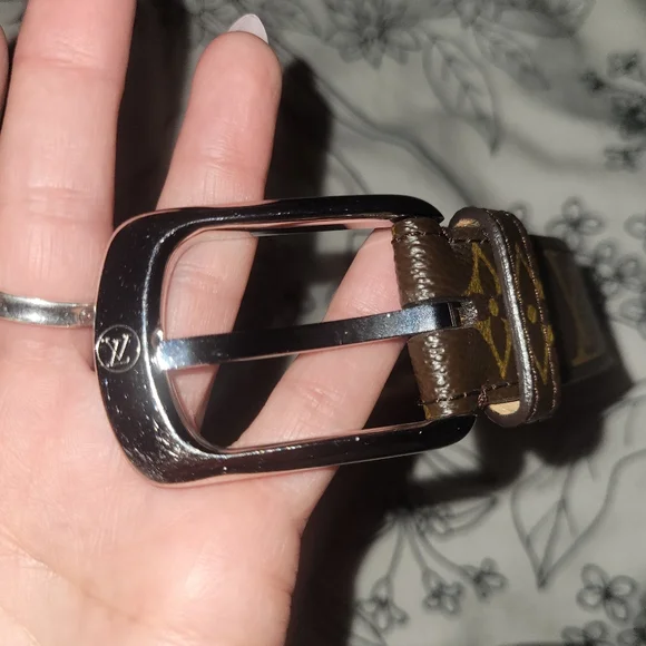 Louis Vuitton Vintage 2007 Monogram Belt 80 Small display picture 1